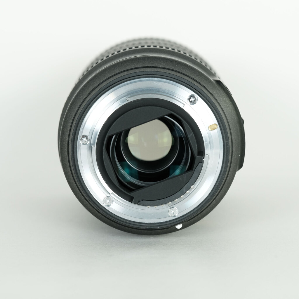 Nikon AF-P NIKKOR 70-300mm f/4.5-5.6E ED VR Nikon AF-P NIKKOR 70-300mm f/4.5-5.6E ED VR