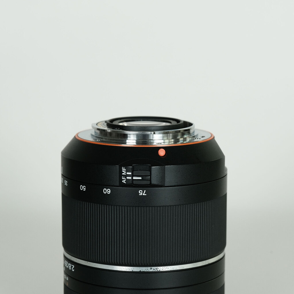 SONY 28-75mm F2.8 SAM SAL2875