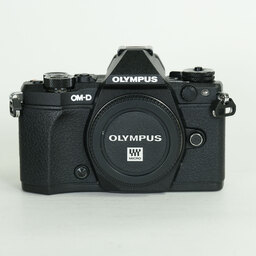 OLYMPUS OM-D E-M5 Mark II OLYMPUS OM-D E-M5 Mark II