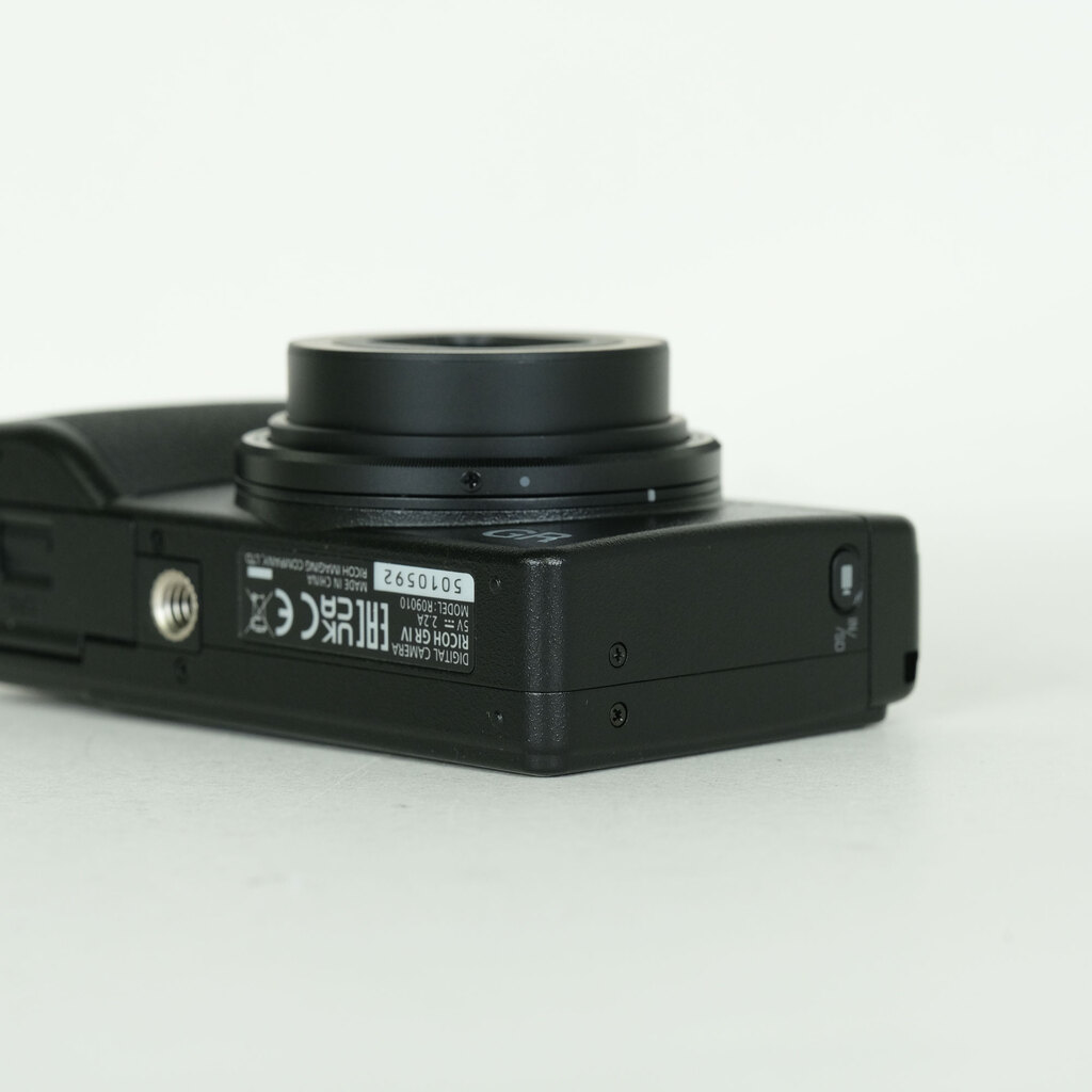 RICOH GR IV RICOH GR IV