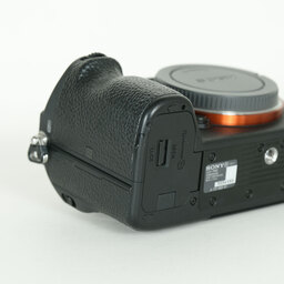 SONY α7R III(ILCE-7RM3) SONY α7R III(ILCE-7RM3)