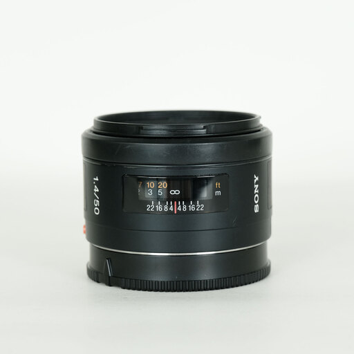 SONY 50mm F1.4 SAL50F14