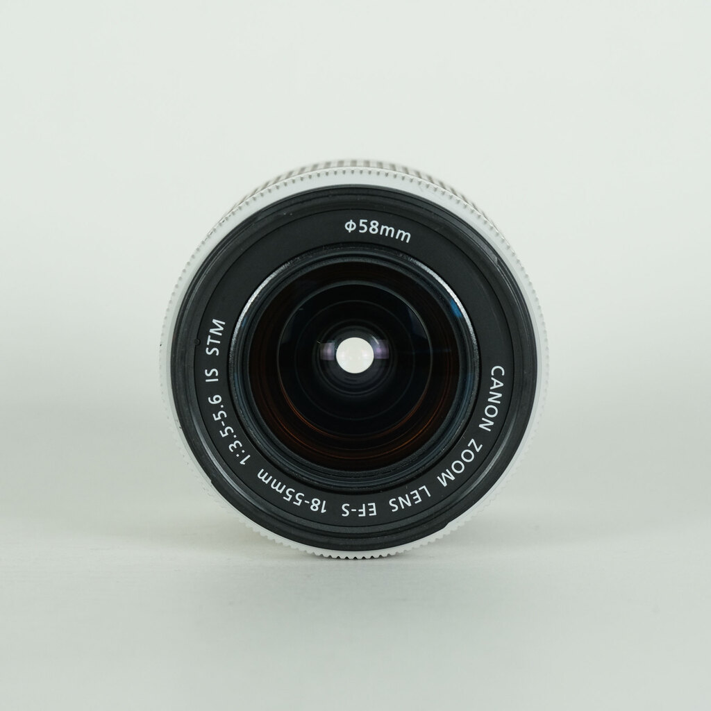 Canon EF-S18-55mm F3.5-5.6 IS STM ホワイトの出品 | ONE SCENE（ワン