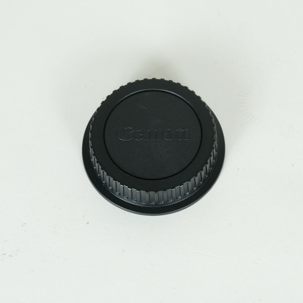Canon EF-S18-55mm F4-5.6 IS STM