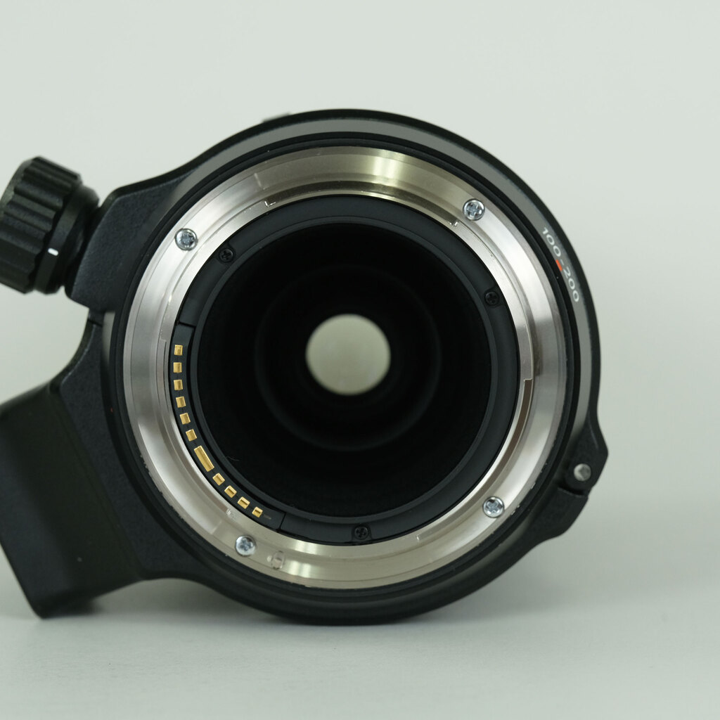 FUJIFILM GF100-200mmF5.6 R LM OIS WR FUJIFILM GF100-200mmF5.6 R LM OIS WR