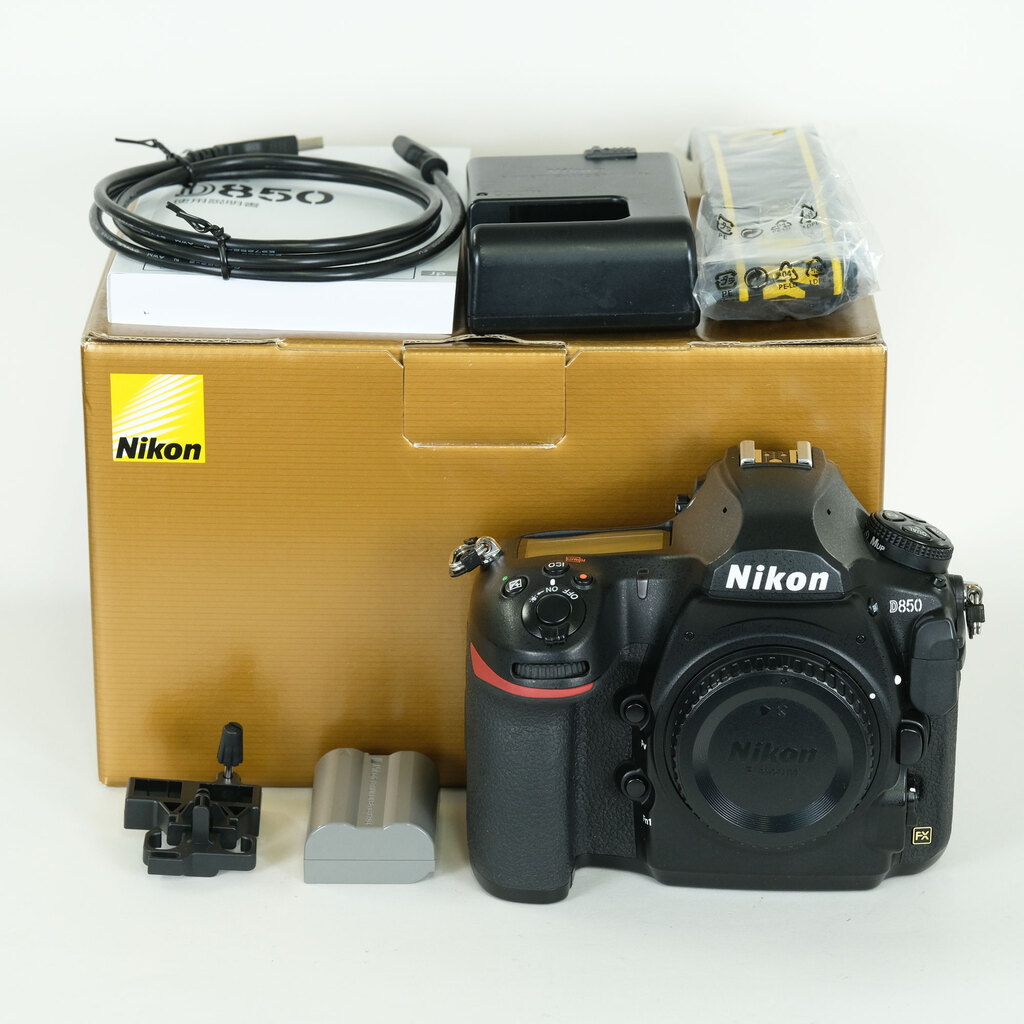 Nikon D850