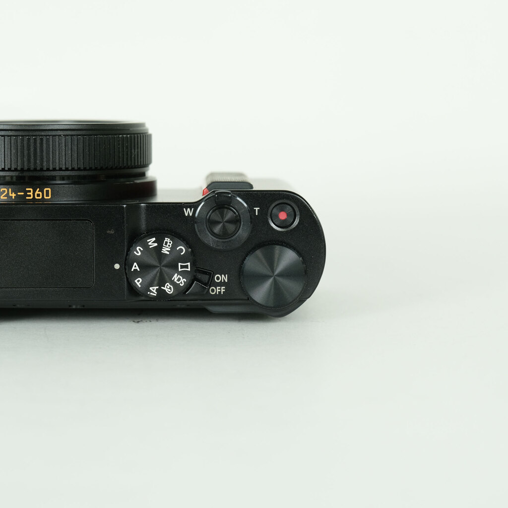 Panasonic LUMIX DC-TX2 ブラックの出品 | ONE SCENE（ワンシーン）