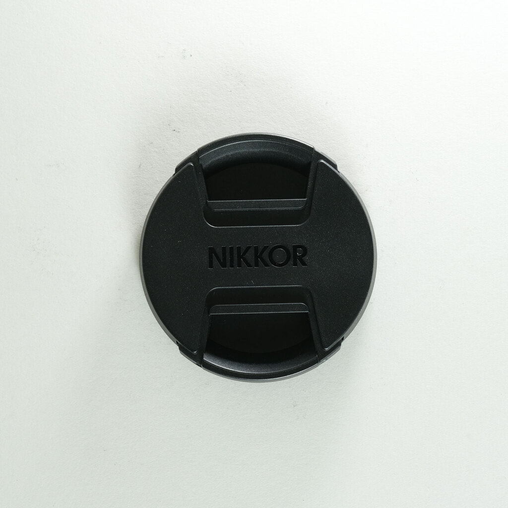 Nikon NIKKOR Z 40mm f/2 Nikon NIKKOR Z 40mm f/2