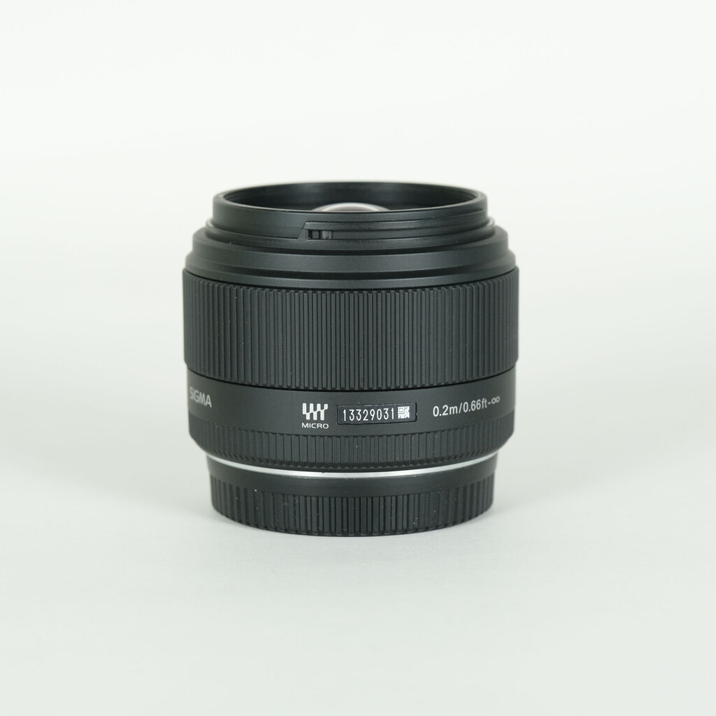SIGMA 19mm F2.8 EX DN [マイクロフォーサーズ用]の出品 | ONE SCENE