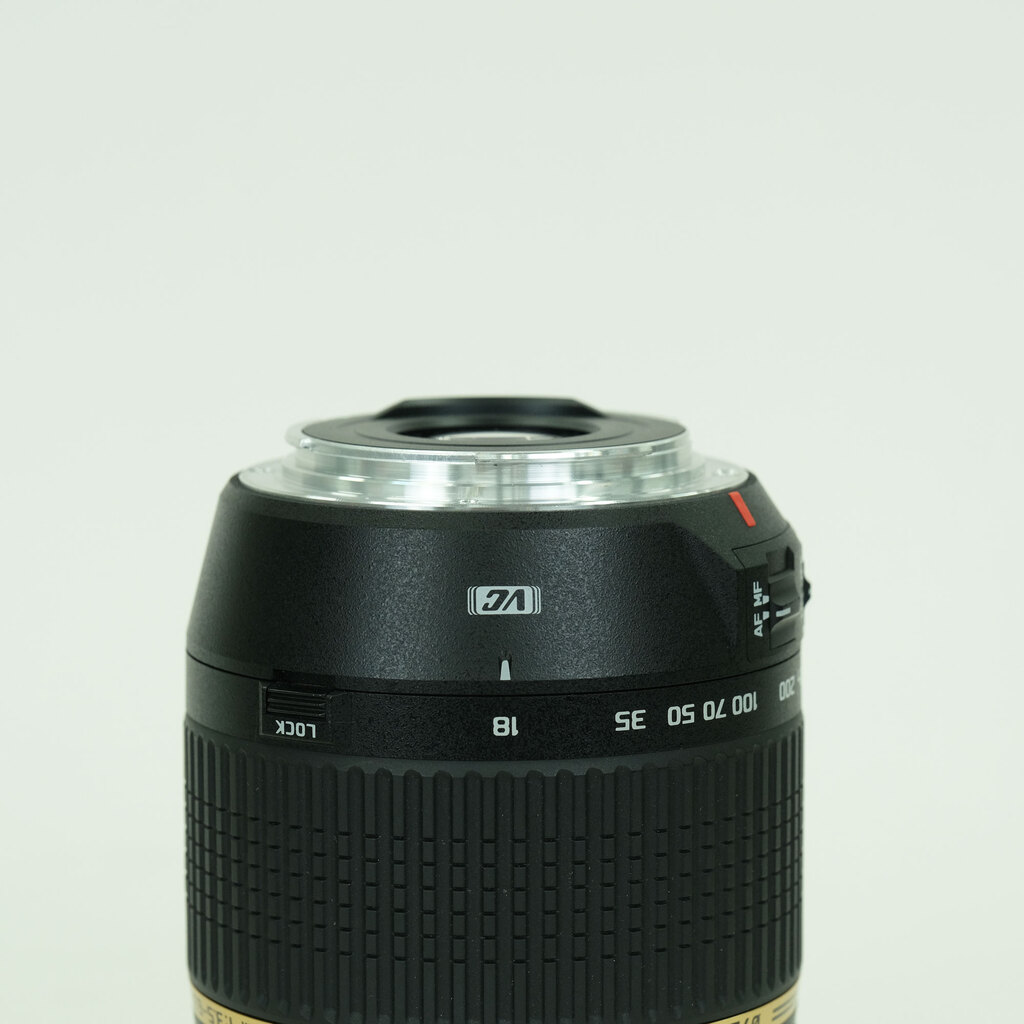 TAMRON AF18-270mm F3.5-6.3 DiII VC MACRO/B003E(キヤノンEF用) TAMRON AF18-270mm F3.5-6.3 DiII VC MACRO/B003E(キヤノンEF用)