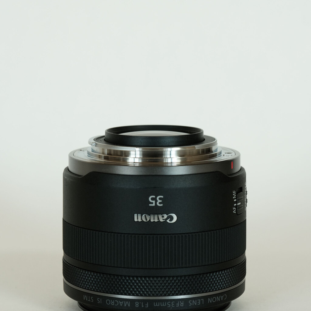 Canon RF35mm F1.8 MACRO IS STM