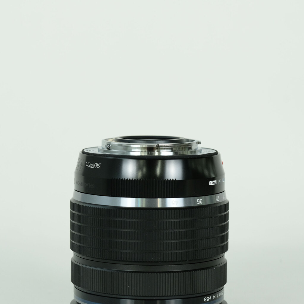 OM SYSTEM M.ZUIKO DIGITAL ED 12-45mm F4.0 PROの出品 | ONE SCENE