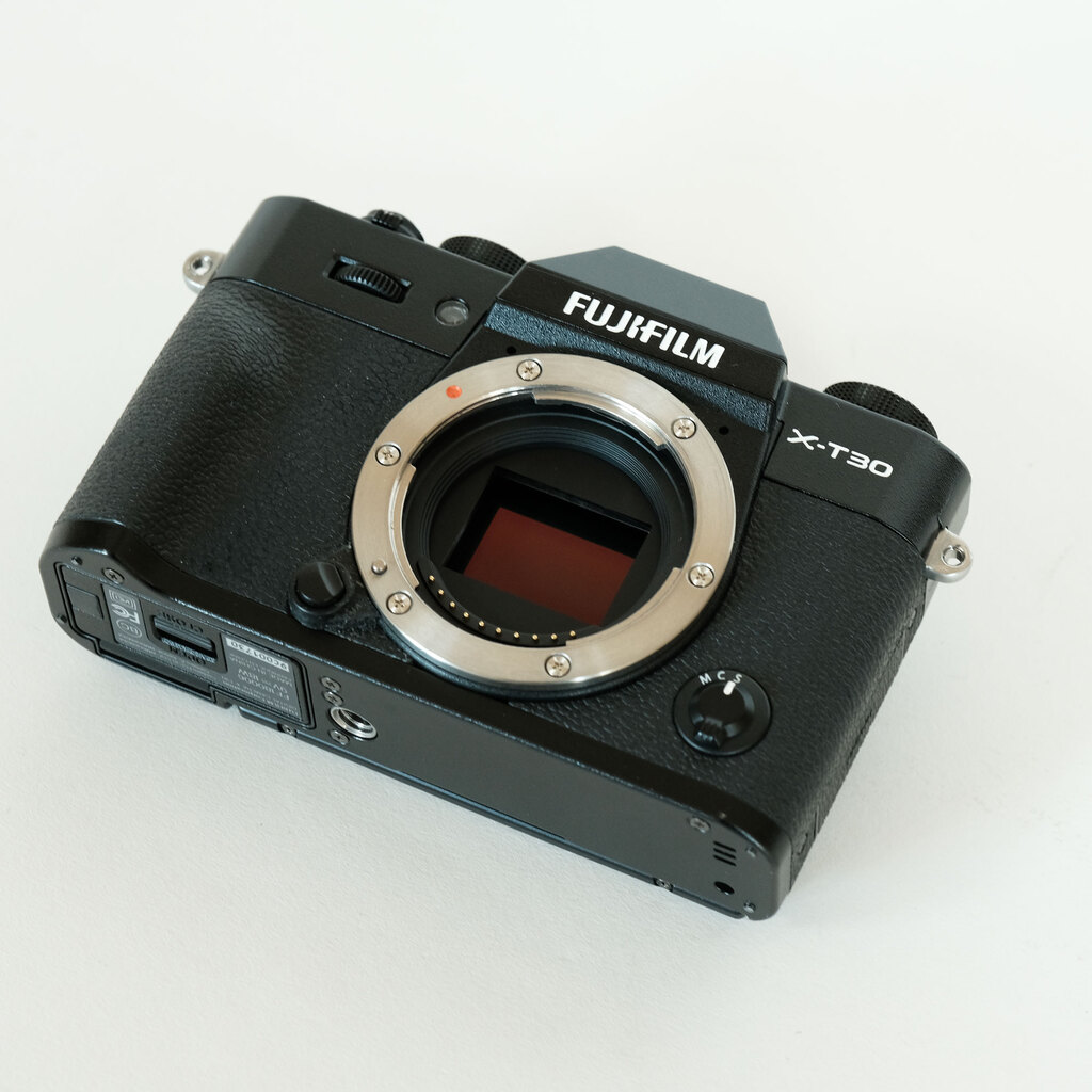 FUJIFILM X-T30