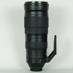 Nikon AF-S NIKKOR 200-500mm f/5.6E ED VR Nikon AF-S NIKKOR 200-500mm f/5.6E ED VR