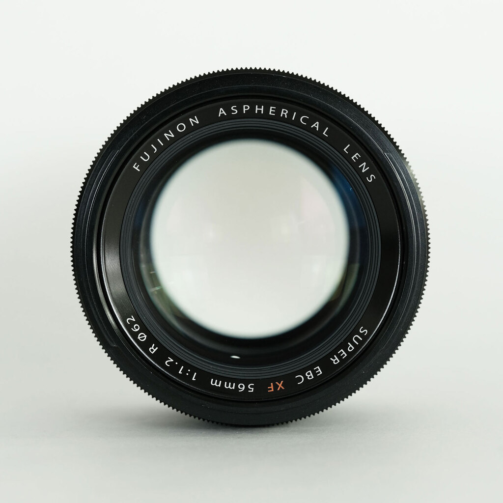 FUJIFILM XF56mmF1.2 R
