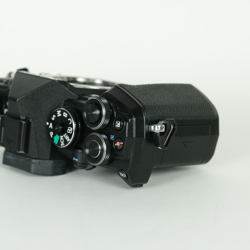 OM SYSTEM OM-5