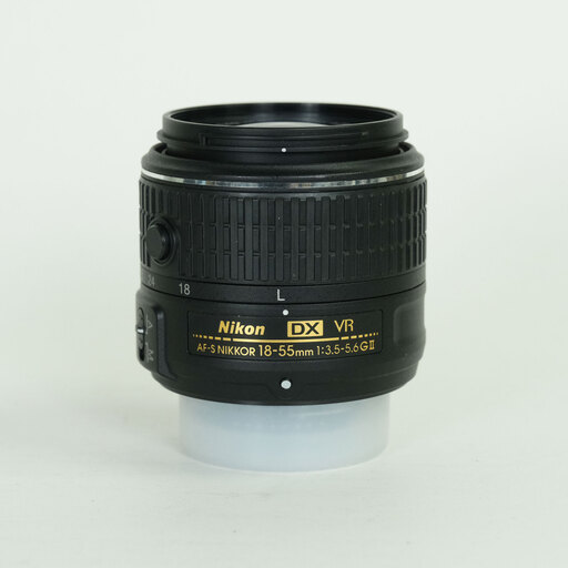 Nikon AF-S DX NIKKOR 18-55mm f3.5-5.6G VR II