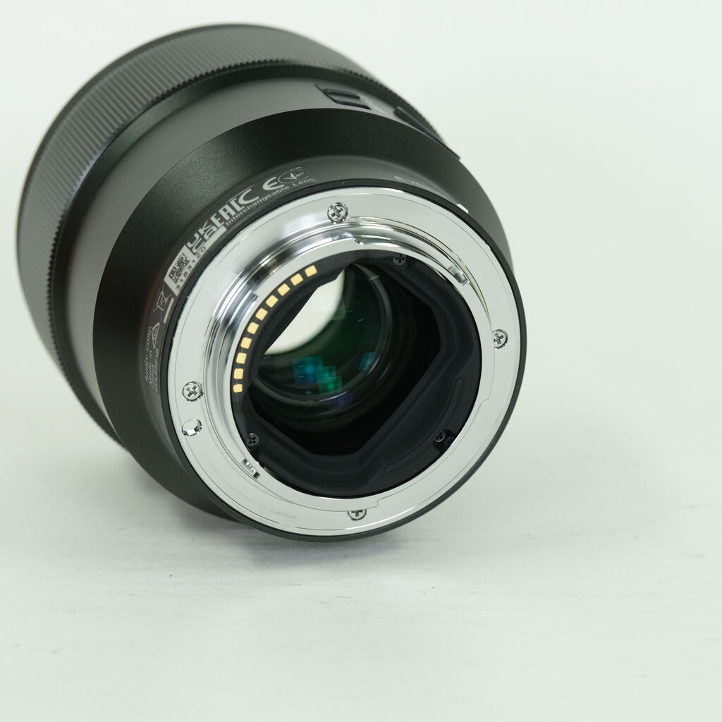 SONY FE 85mm F1.8 SEL85F18