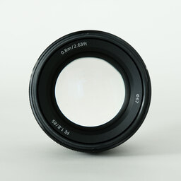 SONY FE 85mm F1.8 SEL85F18