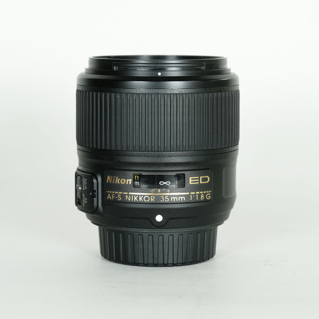 Nikon AF-S NIKKOR 35mm f/1.8G ED