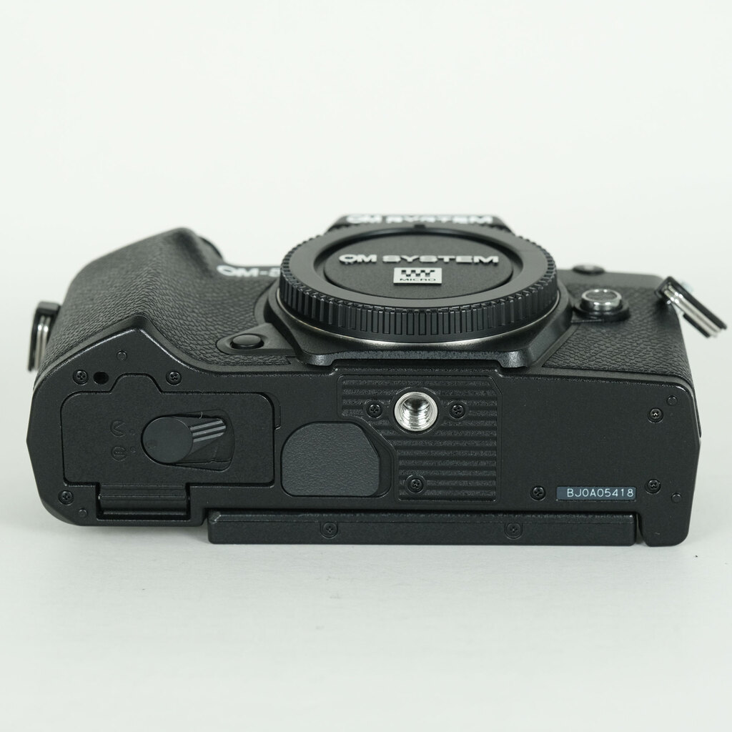 OM SYSTEM OM-5の出品 | ONE SCENE（ワンシーン）