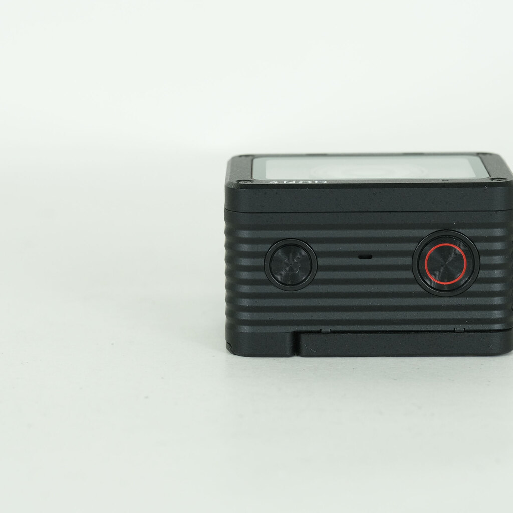 SONY Cyber-shot DSC-RX0M2