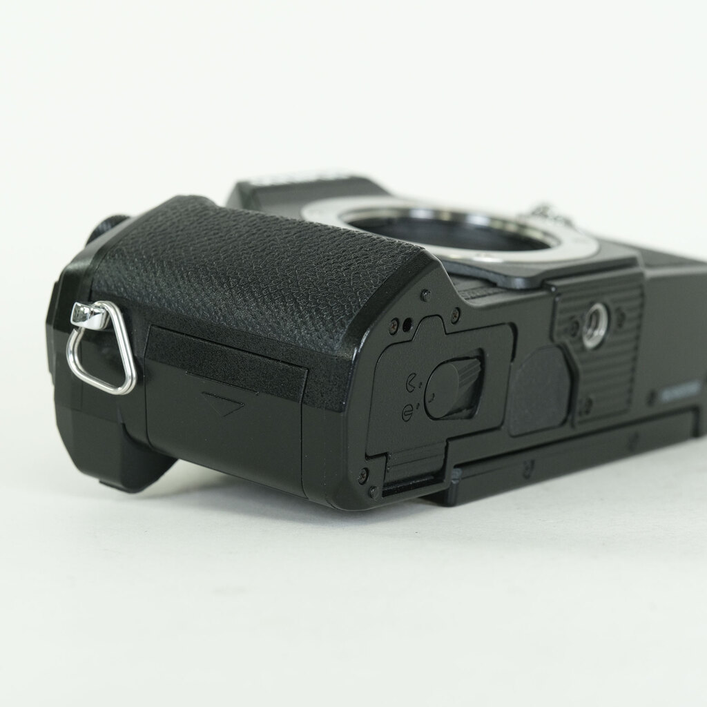 OLYMPUS OM-D E-M5 Mark III