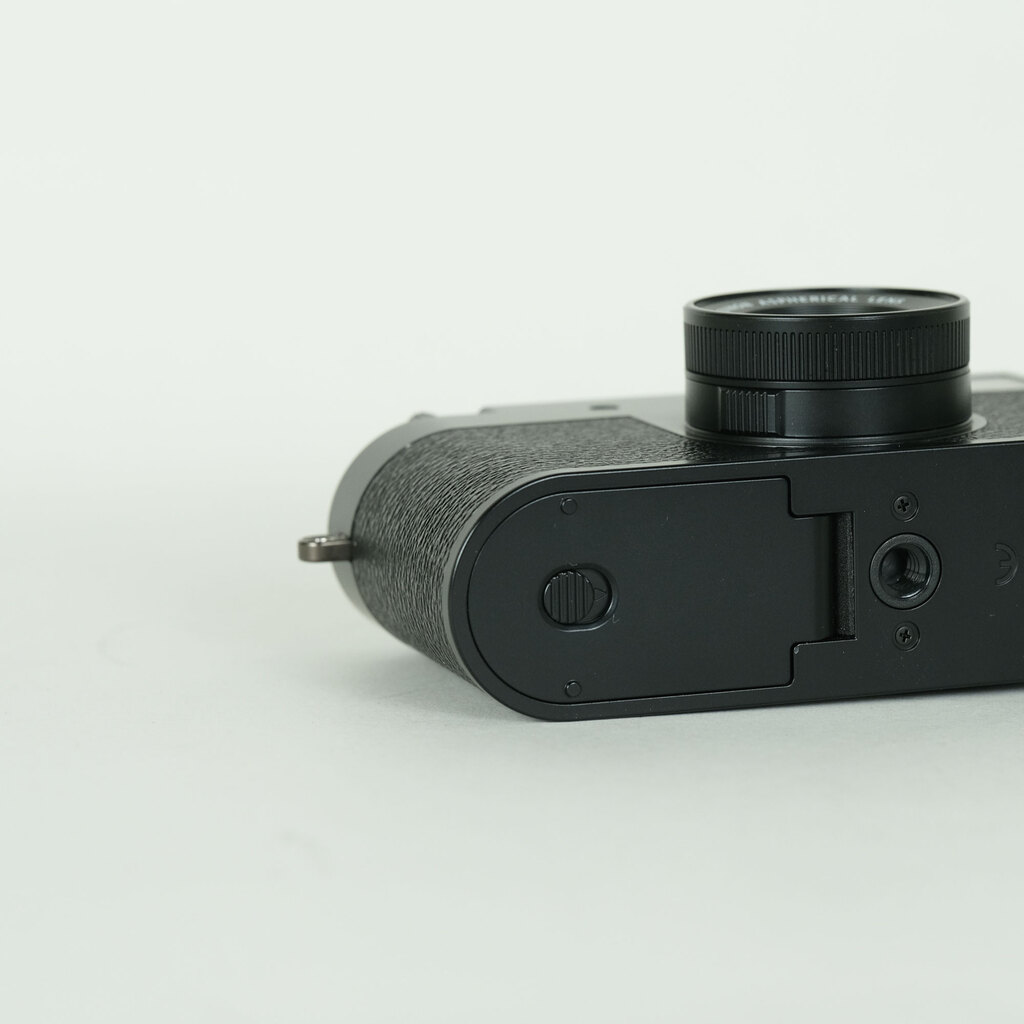 FUJIFILM X half X-HF1