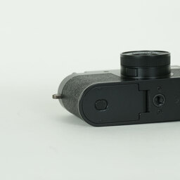 FUJIFILM X half X-HF1