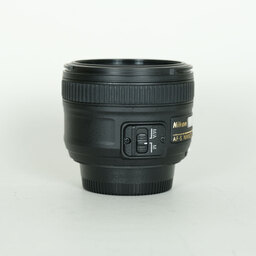 Nikon AF-S NIKKOR 50mm f/1.8G Nikon AF-S NIKKOR 50mm f/1.8G