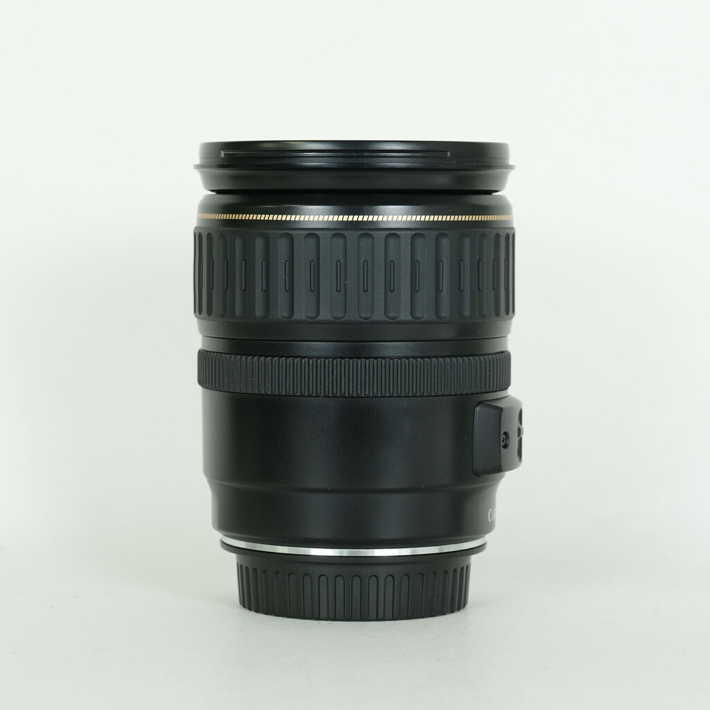 Canon EF28-135mm F3.5-5.6 IS USM