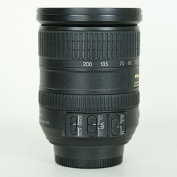 Nikon AF-S DX VR Zoom-Nikkor 18-200mm F3.5-5.6G IF-ED