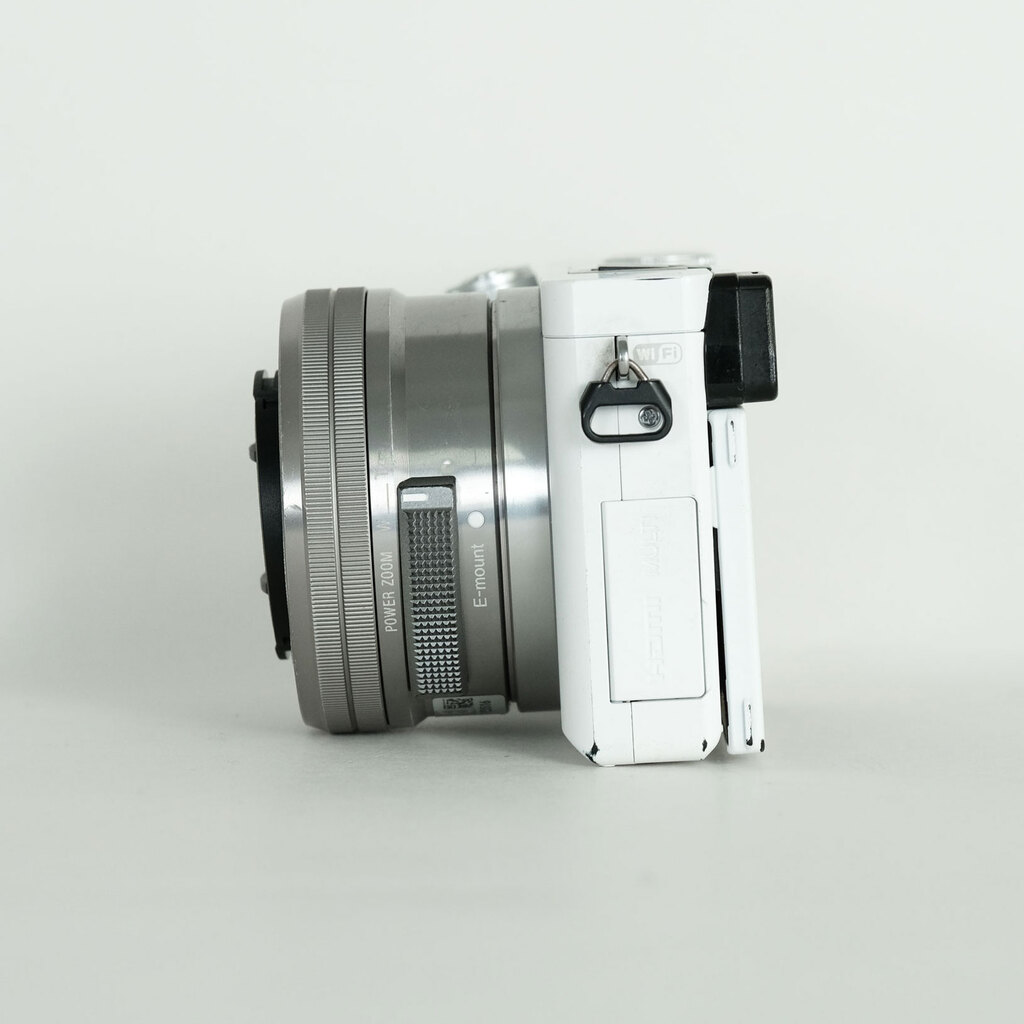 SONY α6000（ILCE-6000）