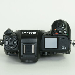 Nikon Z8