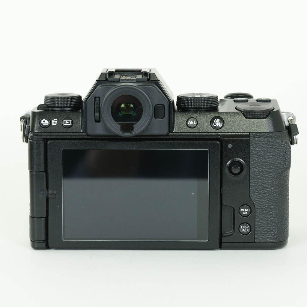 FUJIFILM X-S10