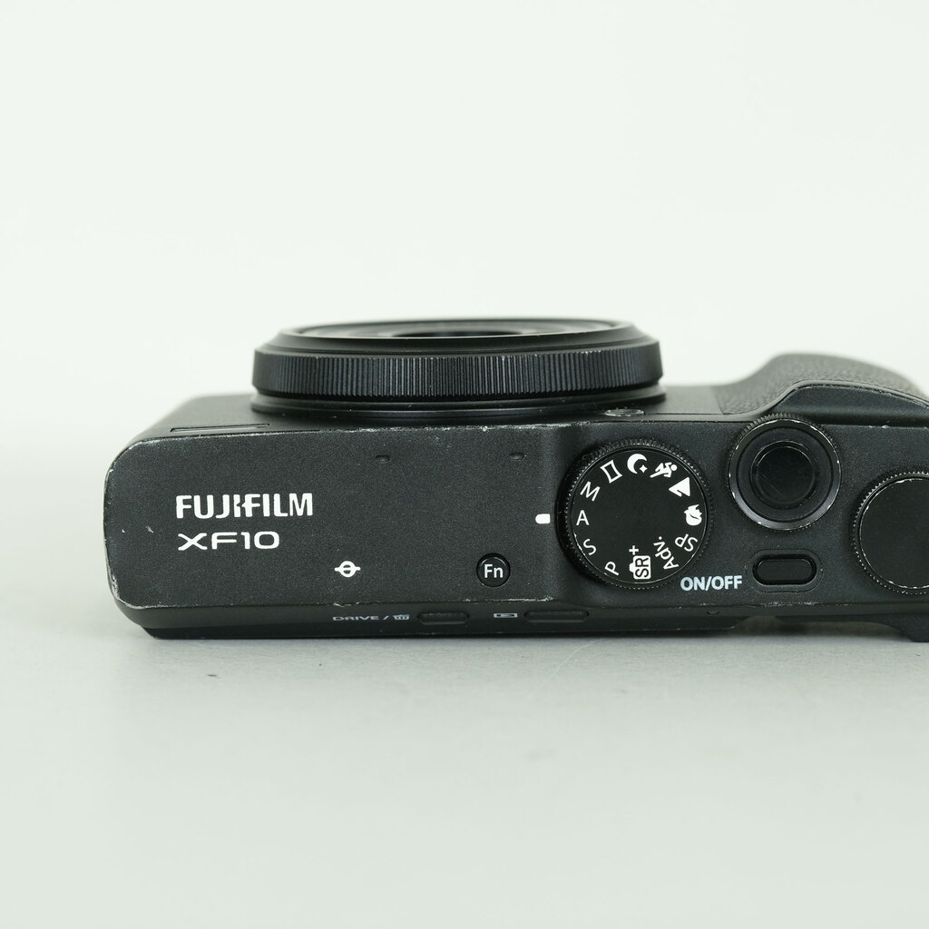 FUJIFILM XF10 ブラック