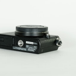 Panasonic LUMIX DMC-GM1ボディ ブラック