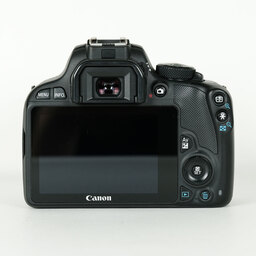 Canon EOS Kiss X7