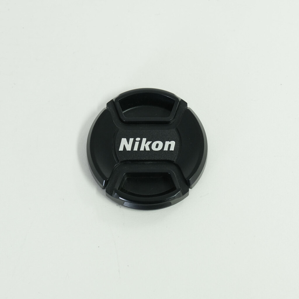 Nikon AF-S DX NIKKOR 18-55mm f3.5-5.6G VR II