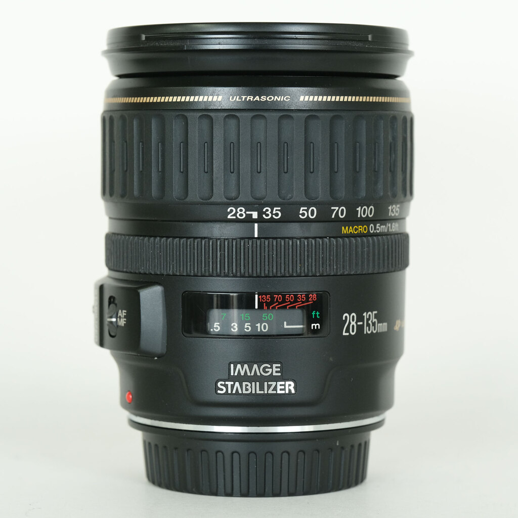 Canon EF28-135mm F3.5-5.6 IS USM