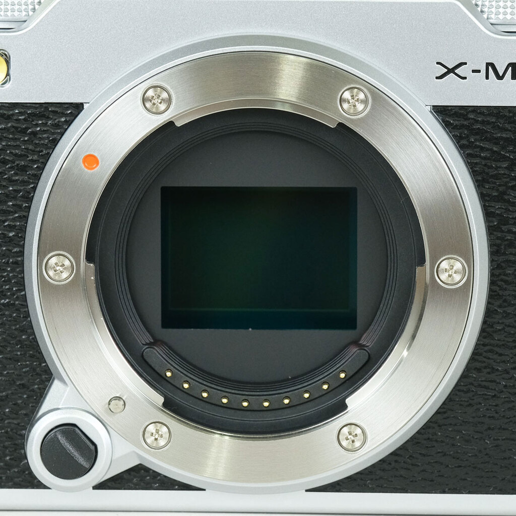 FUJIFILM X-M5
