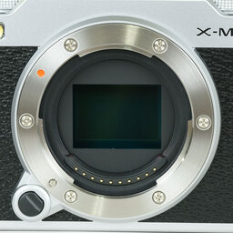 FUJIFILM X-M5
