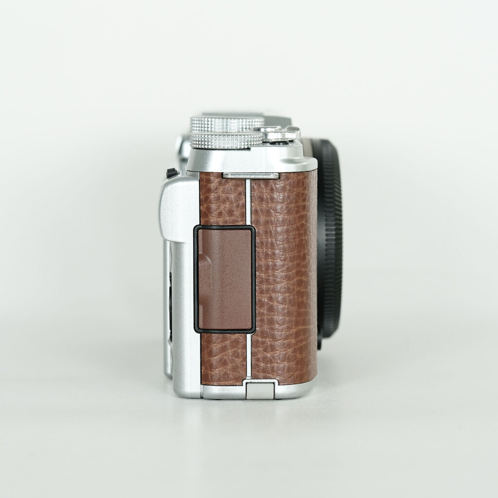 FUJIFILM X-A1 ボディ ブラウン