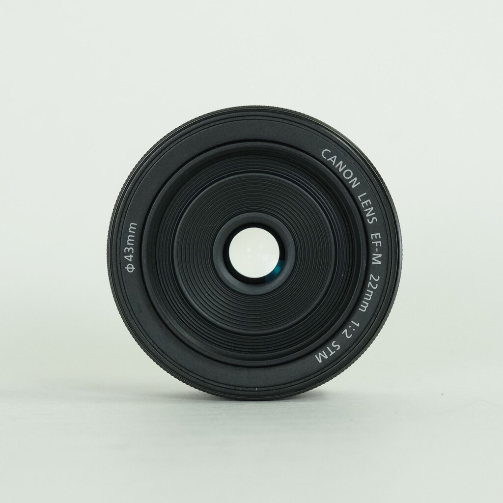 Canon EF-M22mm F2 STM