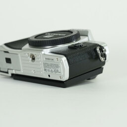 OLYMPUS OM-D E-M10 Mark II OLYMPUS OM-D E-M10 Mark II