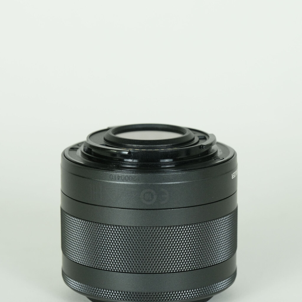 Canon EF-M28mm F3.5 マクロ IS STM