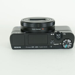 SONY Cyber-shot DSC-RX100M7