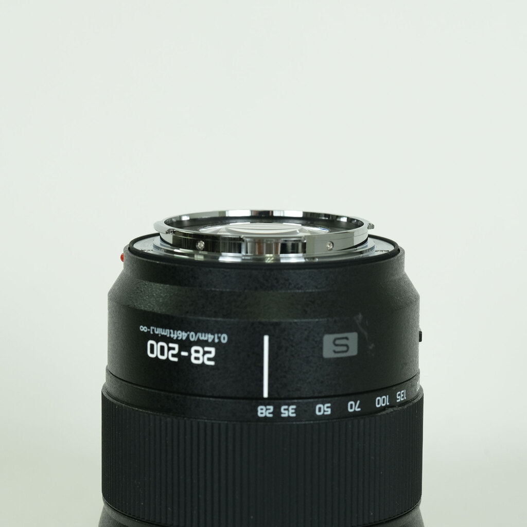 Panasonic LUMIX S 28-200mm F4-7.1 MACRO O.I.S.