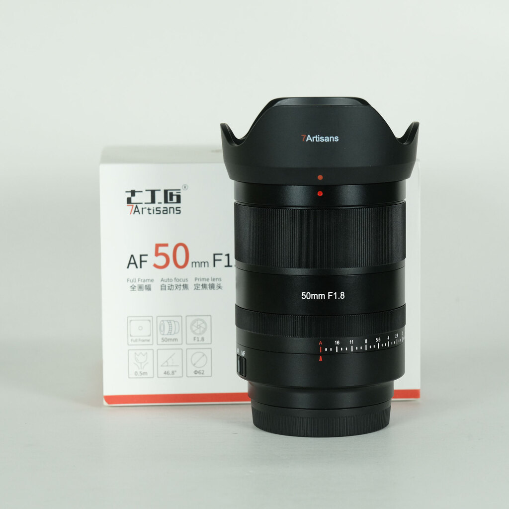 ���H�� 7Artisans 5018EB-AF 50mm F1.8 �\�j�[E�p