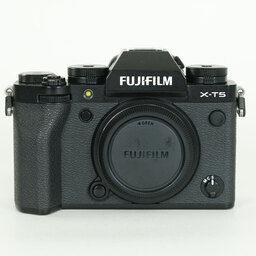 FUJIFILM X-T5